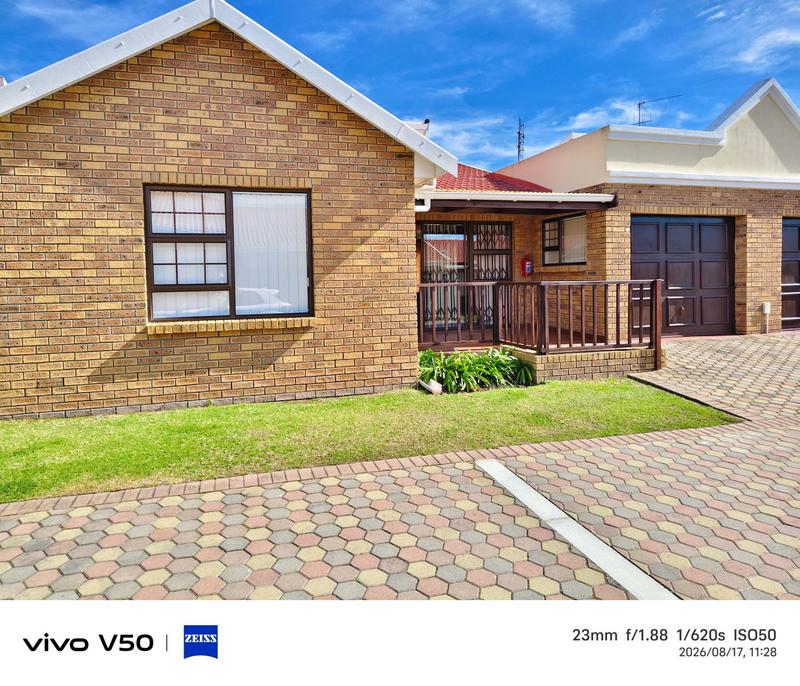 2 Bedroom Property for Sale in Fonteine Park Western Cape
